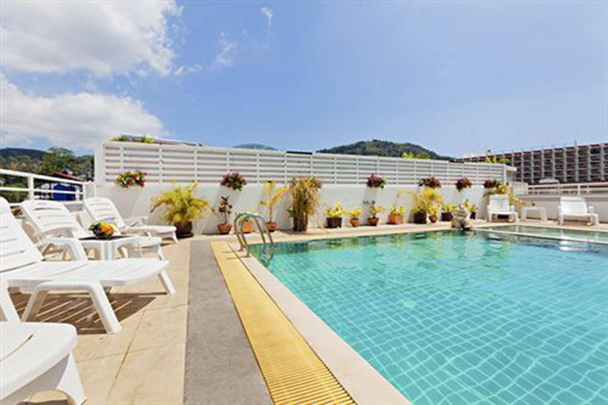 Garden Phuket Hotel Patong Экстерьер фото